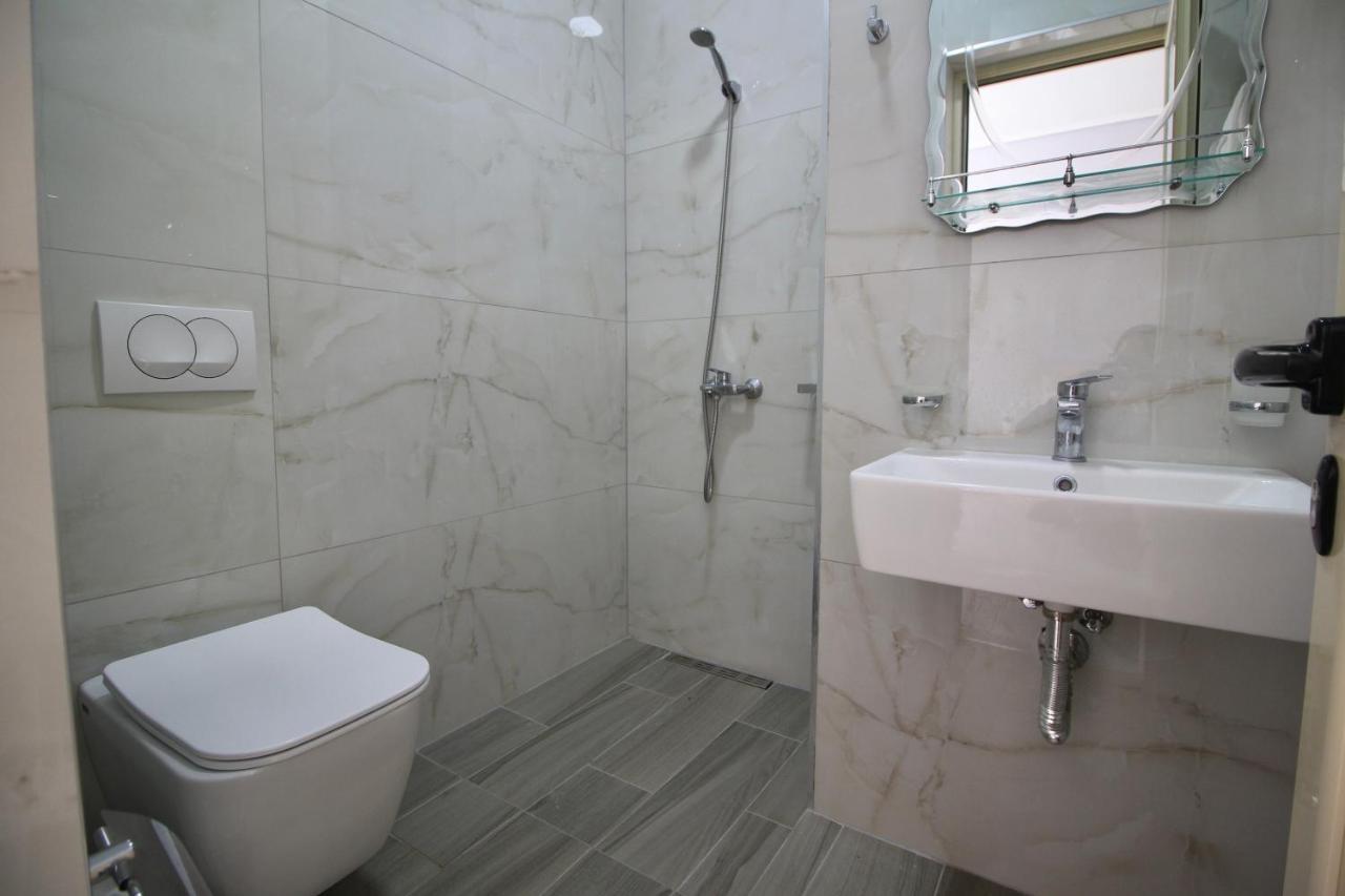 Vision 4 Ksamil Villa Apartments And Rooms Exterior photo