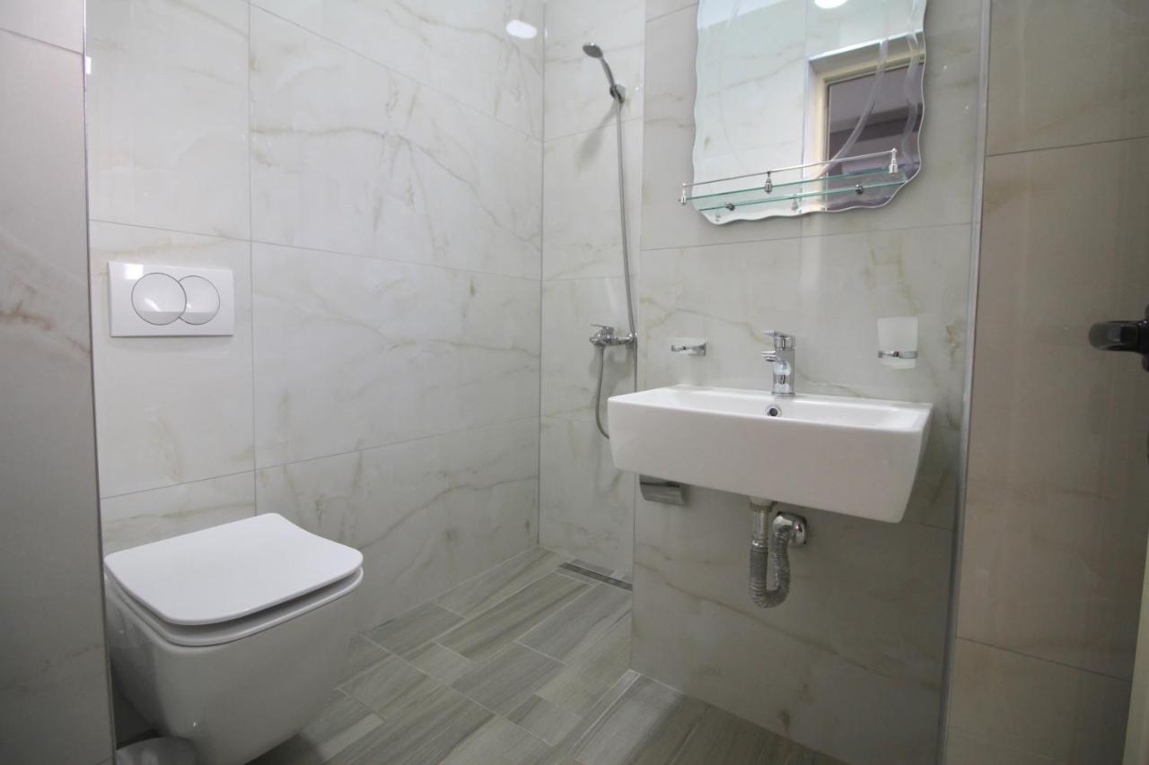 Vision 4 Ksamil Villa Apartments And Rooms Exterior photo