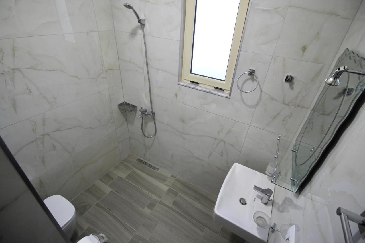 Vision 4 Ksamil Villa Apartments And Rooms Exterior photo