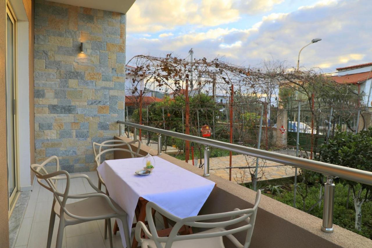 Vision 4 Ksamil Villa Apartments And Rooms Exterior photo